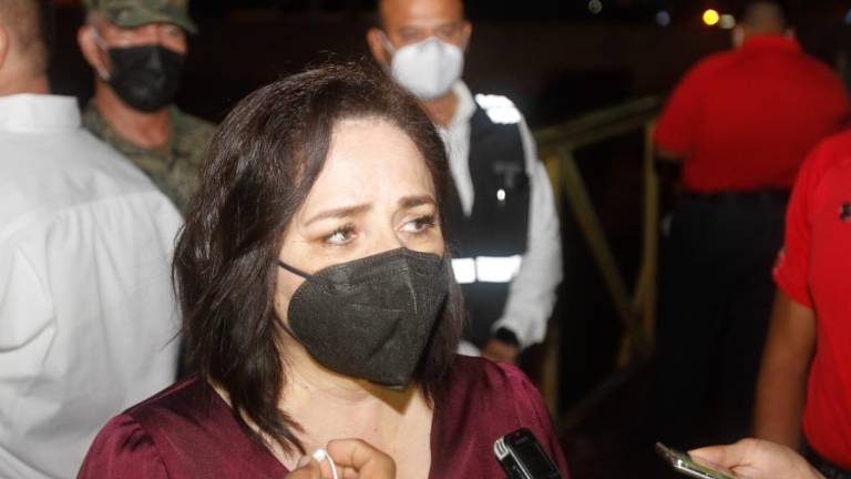 Laura Velázquez Alzúa.