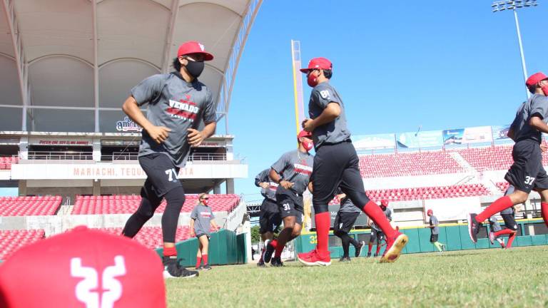 Los jugadores de Venados empezaron a sudar la camiseta.