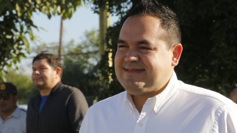 Héctor Melesio Cuén Díaz promovió amparos para que un Juez de Control no le llame a audiencia inicial .
