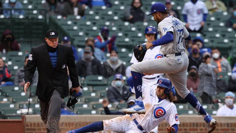 Chicago no tuvo complicaciones para superar en el primero de la doble cartelera a Los Ángeles.