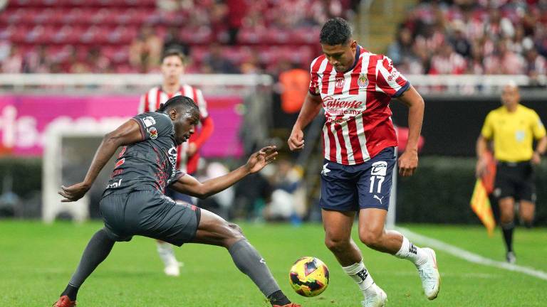 Chivas deja los tres puntos en casa.