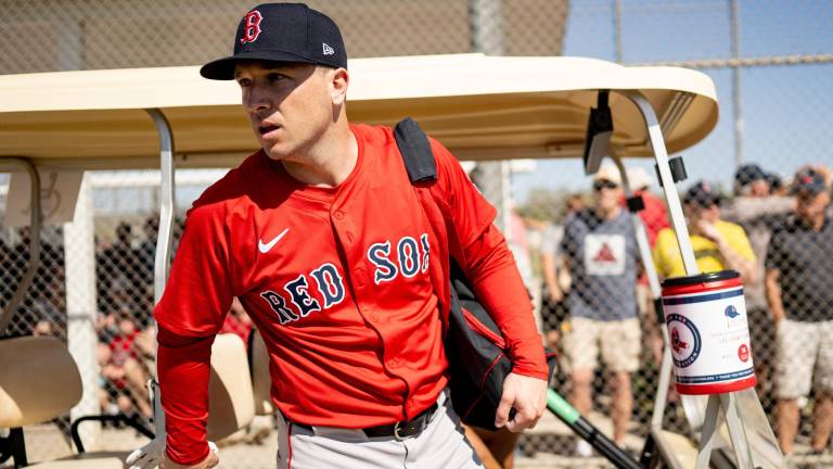 Alex Bregman dice él jugará en la posición que le sea asignada con los Medias Rojas.