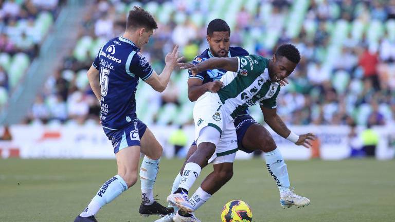 Puebla derrota 2-0 a Santos.