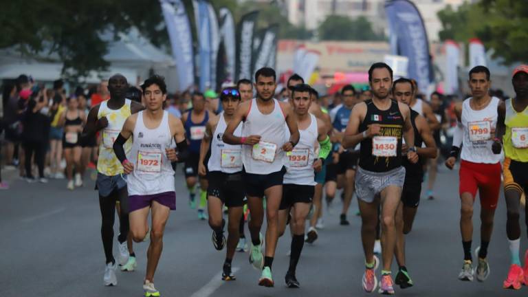 Valentín Rendón (2) fue el mejor mazatleco en los 42.195 kilómetros.