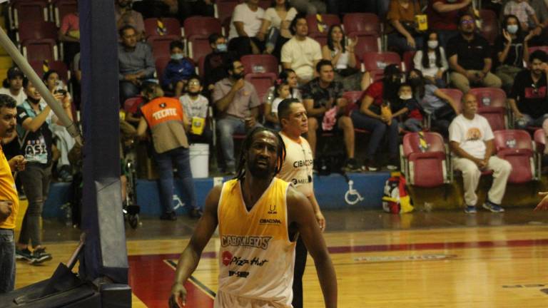 Caballeros de Culiacán volvió a perder un juego en los últimos minutos.