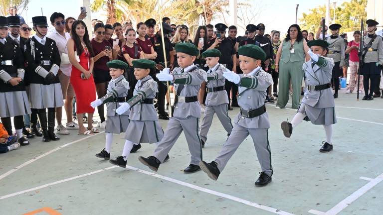 En total, 280 estudiantes participaron en el evento.