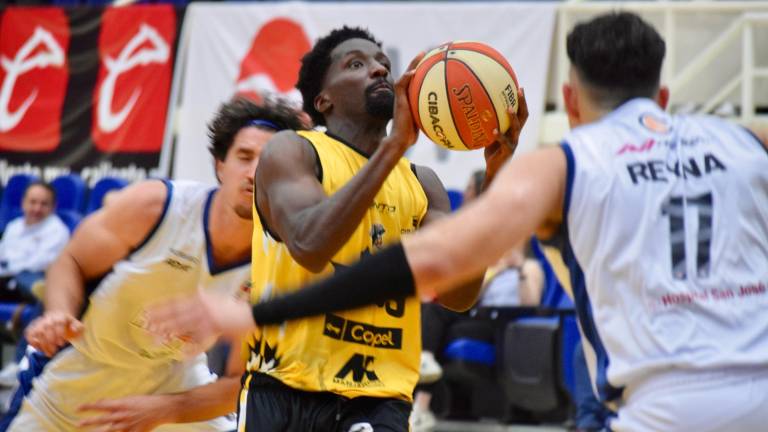 Caballeros pone su marca en 8-7.