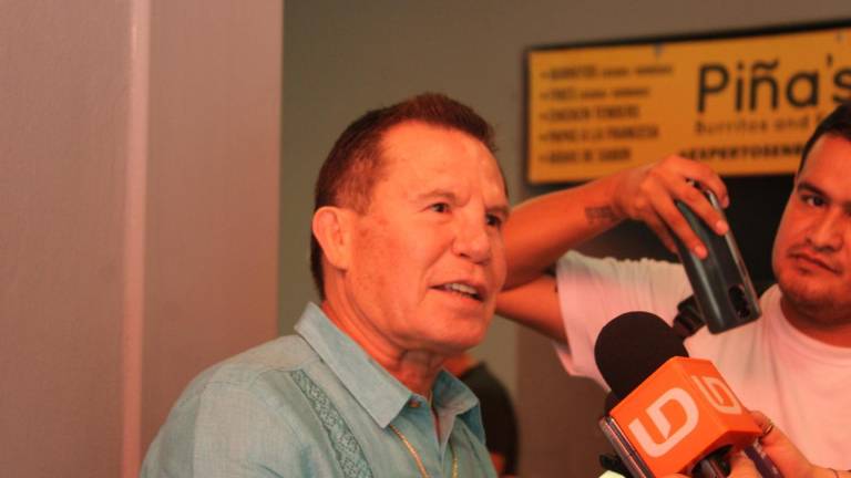 Julio César Chávez compartió su entusiasmo por contribuir al crecimiento del boxeo en Sinaloa.
