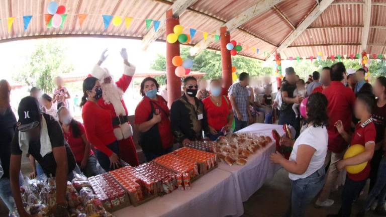 En el Cecjude hubo festejo navideño.