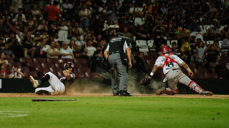 Tomateros aprovechó los problemas del pitcheo de Venados.
