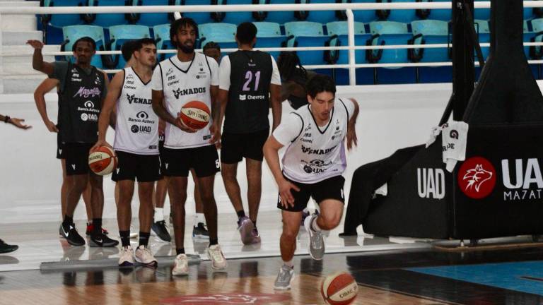 Venados Basketball cumplió con su segundo día de pretemporada en el Lobo Dome.