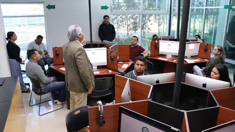 Aspirantes a ingresar a los posgrados ofrecidos por la Universidad Tecnológica de Escuinapa presentaron un examen.