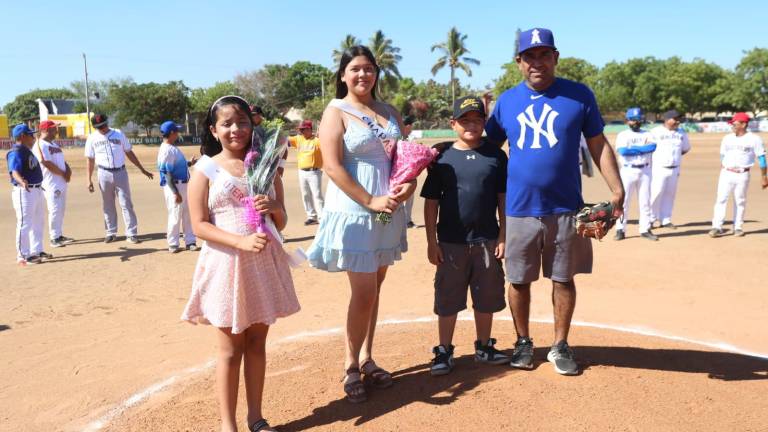 Jesús Alfonso Herrera Reynosa es el homenajeado de la campaña.