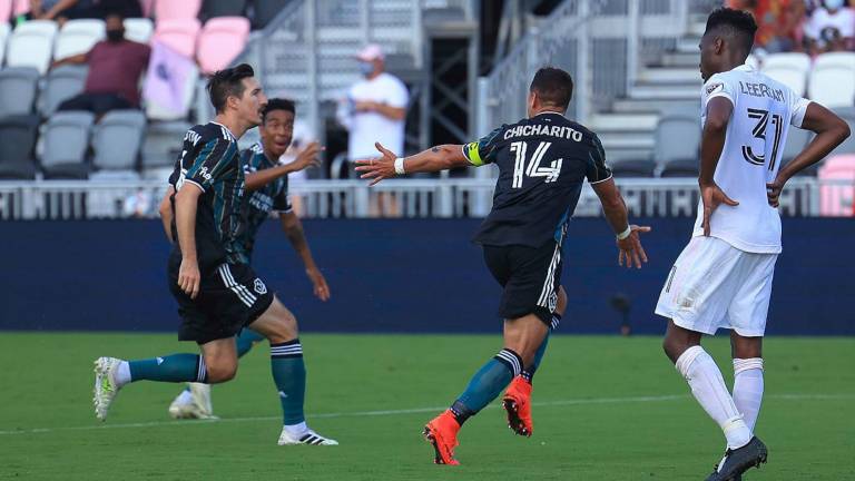 “El Chicharito” no marcaba doblete desde el 2019.