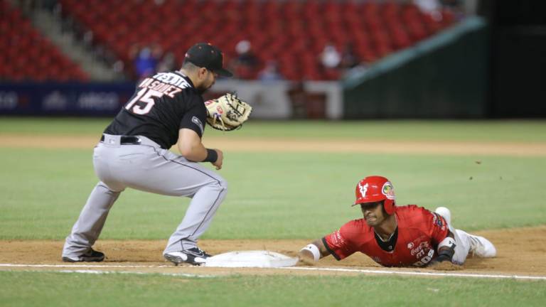 Venados de Mazatlán gana el primero de la serie.