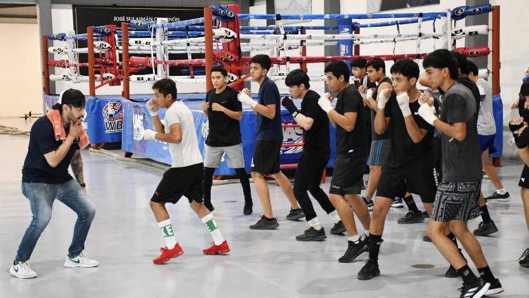 El gimnasio está abierto para estudiantes y público en general.