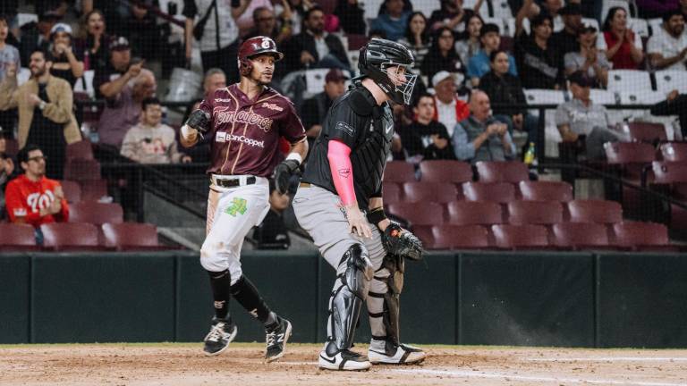 Tomateros logró un triunfo tinto en sangre.