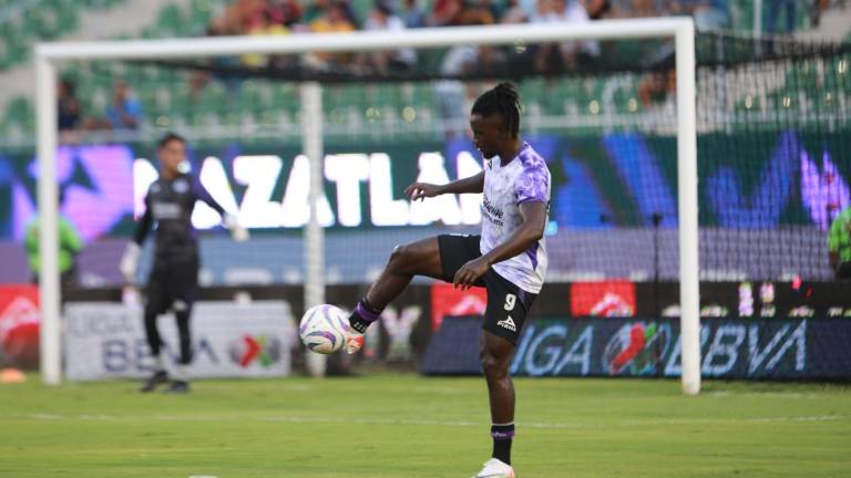 Aké Loba deberá reportar con el equipo que lo prestó a Mazatlán.