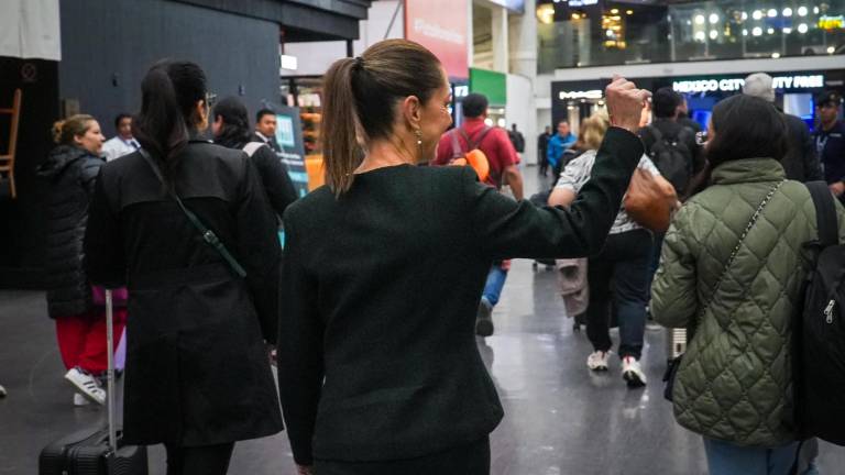 Mediante sus redes sociales, Sheinbaum compartió fotografías de su salida.