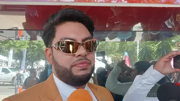 A través de sus redes sociales, el alcalde de Elota informó que se encuentra en París y que su participación tiene como objetivo posicionar a Elota en el ámbito internacional.