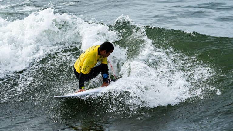 Martín Díaz Martínez compite en Pismo Beach, California.