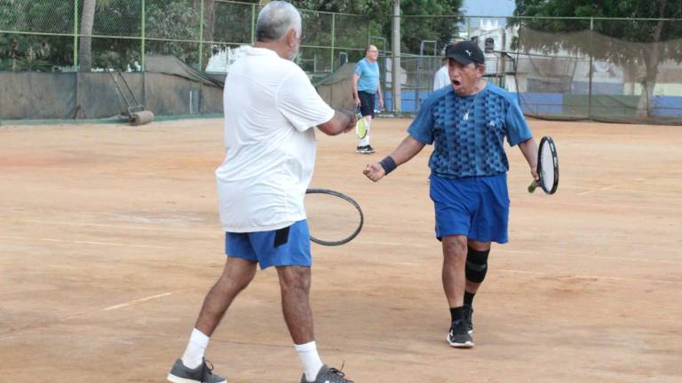 Abraham Herrera y Bruno Villasana ganan la categoría Dobles ‘E’ Varonil.