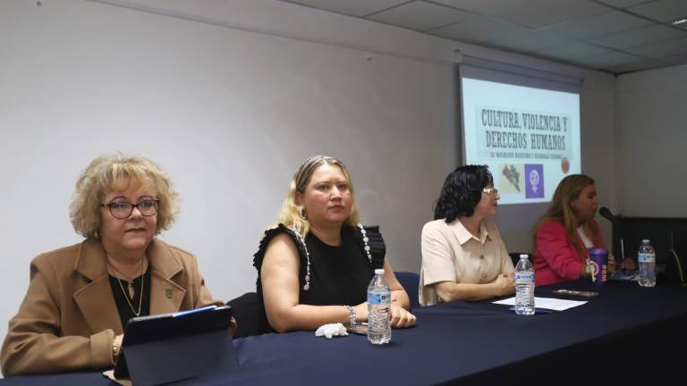 En la Facultad de Ciencias Sociales de la UAS se llevó a cabo un conversatorio sobre cultura, violencia y derechos humanos.
