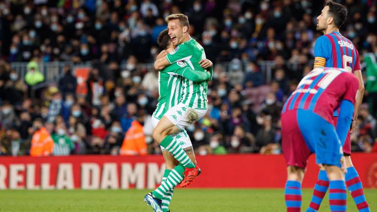 Real Betis gana por la mínima en Barcelona.
