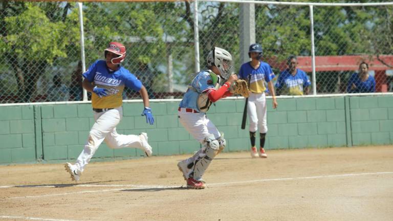 Encuentro entre Liga Mazatlán y Tuneros.