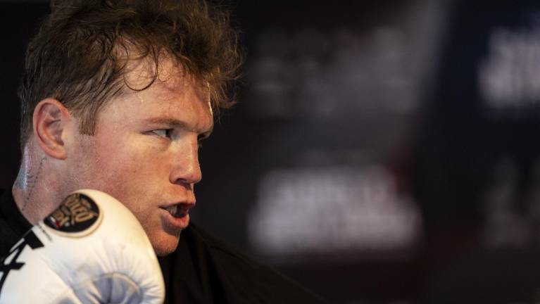 Saúl “Canelo” Álvarez pretende unificar de nuevo los cetros de las 168 libras.