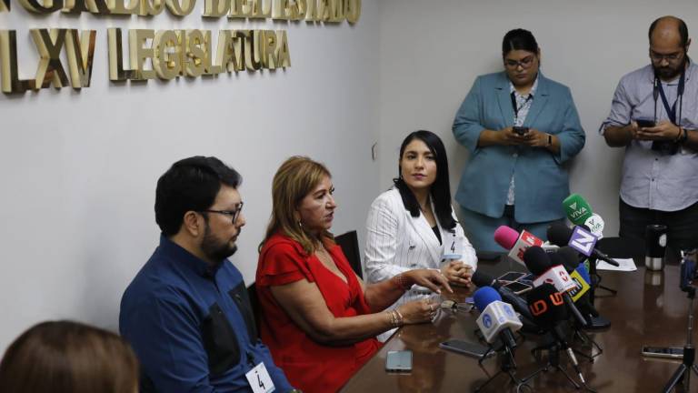 Presentación en el Congreso de Sinaloa de una propuesta de reforma para que los planes de desarrollo económico sean a largo plazo.