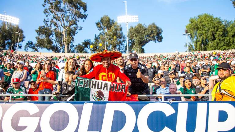 La afición mexicana está lista para ver al Tri.