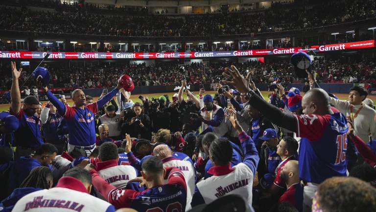 Los dominicanos agradecen a Dios el título obtenido.