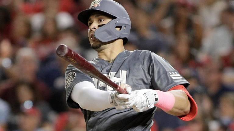 Joey Meneses dio jonrón y remolcó tres de las cuatro carreras de los Nacionales.