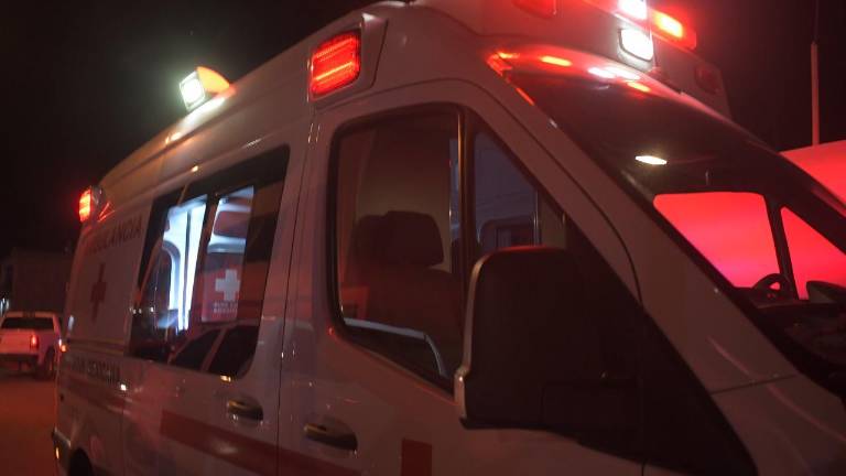 Los hombres responsables del robo abandonaron la unidad debido a que ya no podía ser conducida y procedieron a poncharles las llantas.