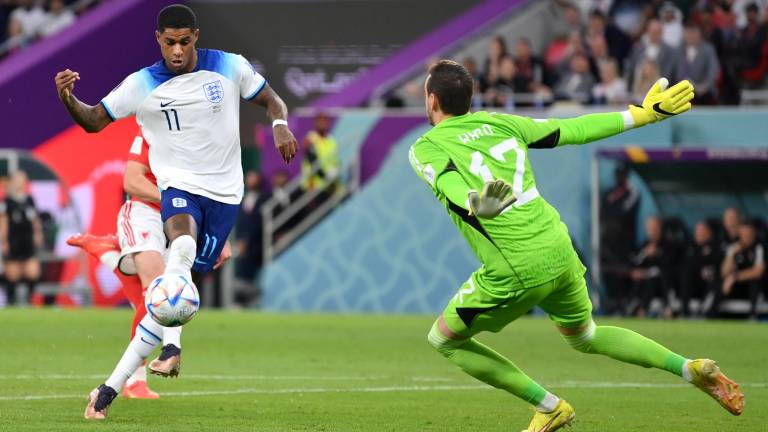 Marcus Rashford marcó doblete con Inglaterra frente a Gales en el Mundial.