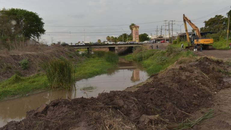 Se limpiarán y desasolvarán los 75 arroyos, canales, drenes y ríos de Culiacán