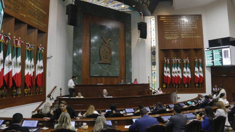 En el Congreso del Estado reconocen a sinaloenses ilustres.