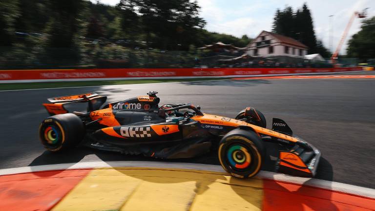 El australiano amplió su ventaja en el Campeonato de Pilotos a 16 puntos, consolidando su posición como favorito al título.