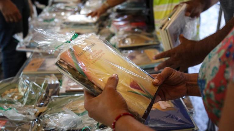 El viernes 19 de septiembre el Isic regalará paquetes de libros en Mazatlán y el viernes 26 en Los Mochis.