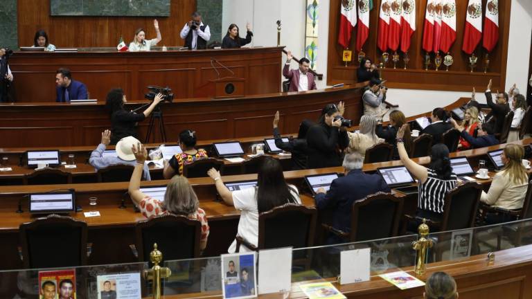 En el Congreso de Sinaloa se aprobó por unanimidad la creación de una Vicefiscalía para Protección de Activistas y Periodistas.