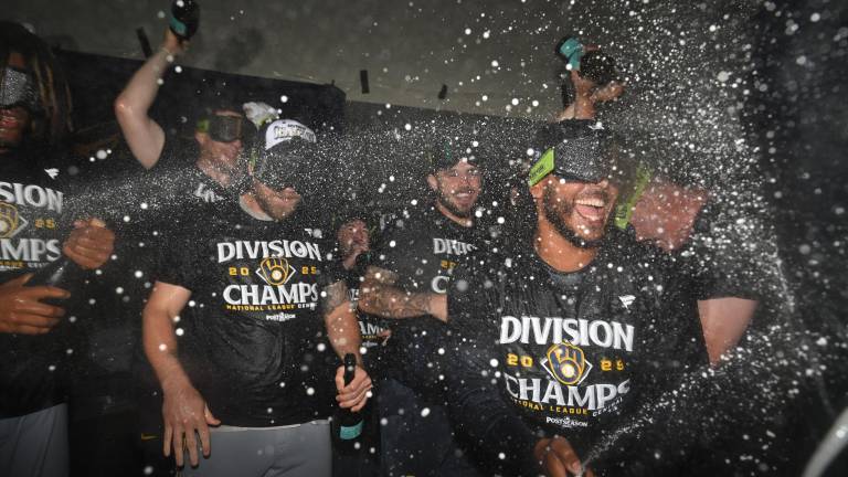 Los Cerveceros de Milwaukee se apoderaron del centro de la Central de la Liga Nacional.