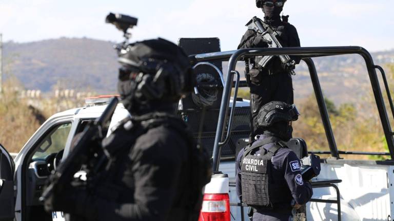 Agentes de la Guardia Civil en operativo en Michoacán.
