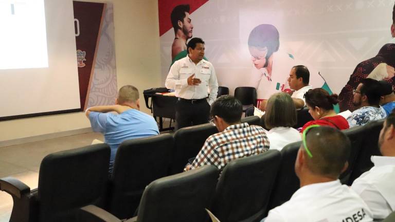 Jorge Govea fue el encargado de dirigir la reunión.