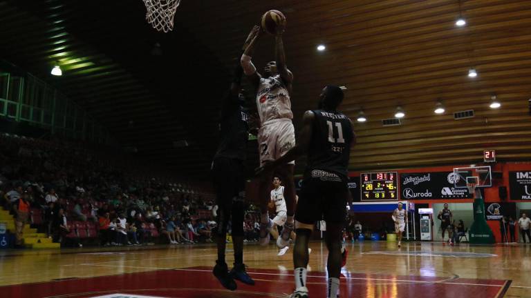 Caballeros se pone con marca de 5-8.