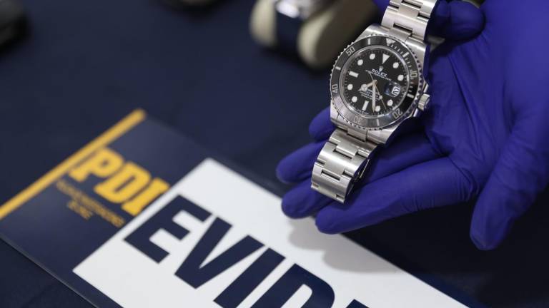El reloj forma parte de los relojes que el actor regaló a sus dobles en la saga de John Wick.