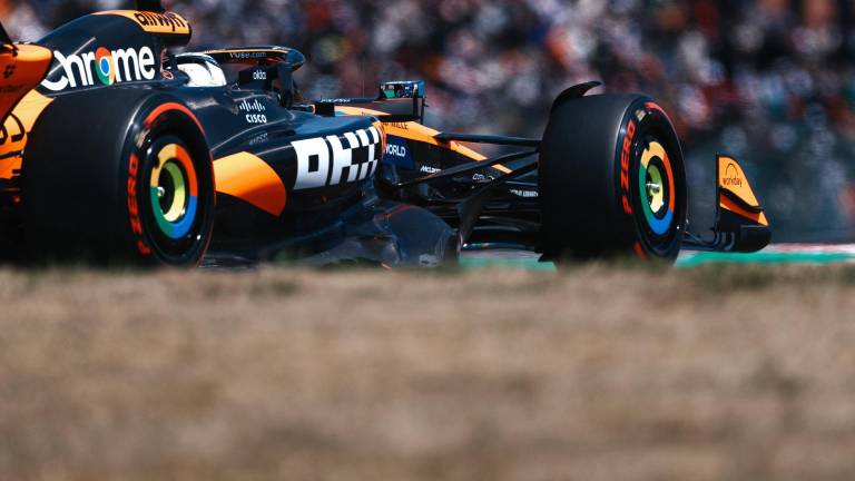 McLaren hace el 1-2 en las prácticas.