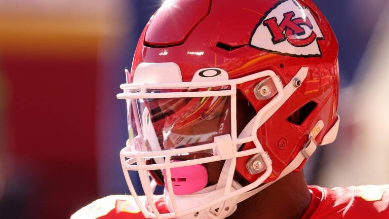 Le’Veon Bell está sin equipo en la NFL.