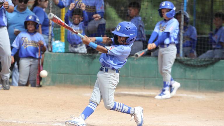 Tijuana Municipal se lleva la corona Escuelita.