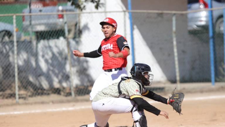 Buenos encuentros se dejan ver en el beisbol Magisterial.